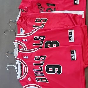 Chicago Bulls NBA Jersey Bundle
